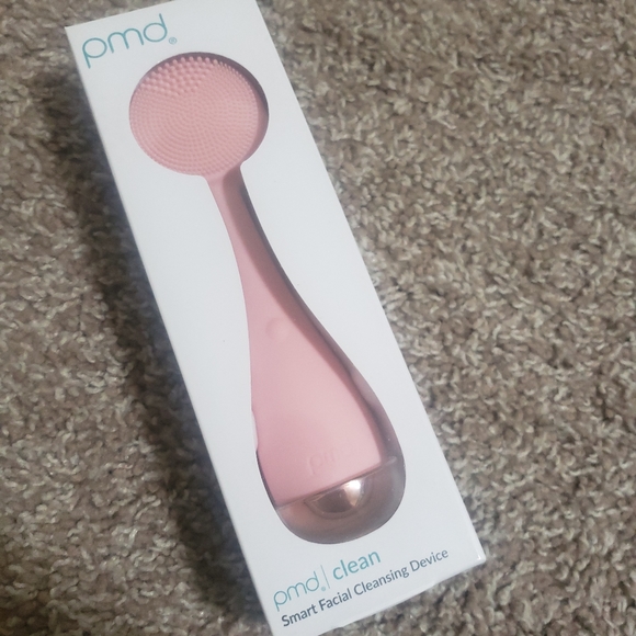 PMD Clean Smart Facial Device - Picture 3 of 6